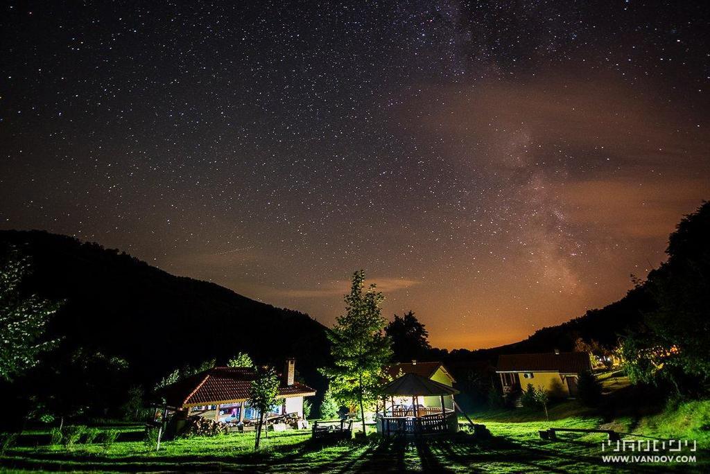 Бунгала Дара Kalofer Exteriér fotografie