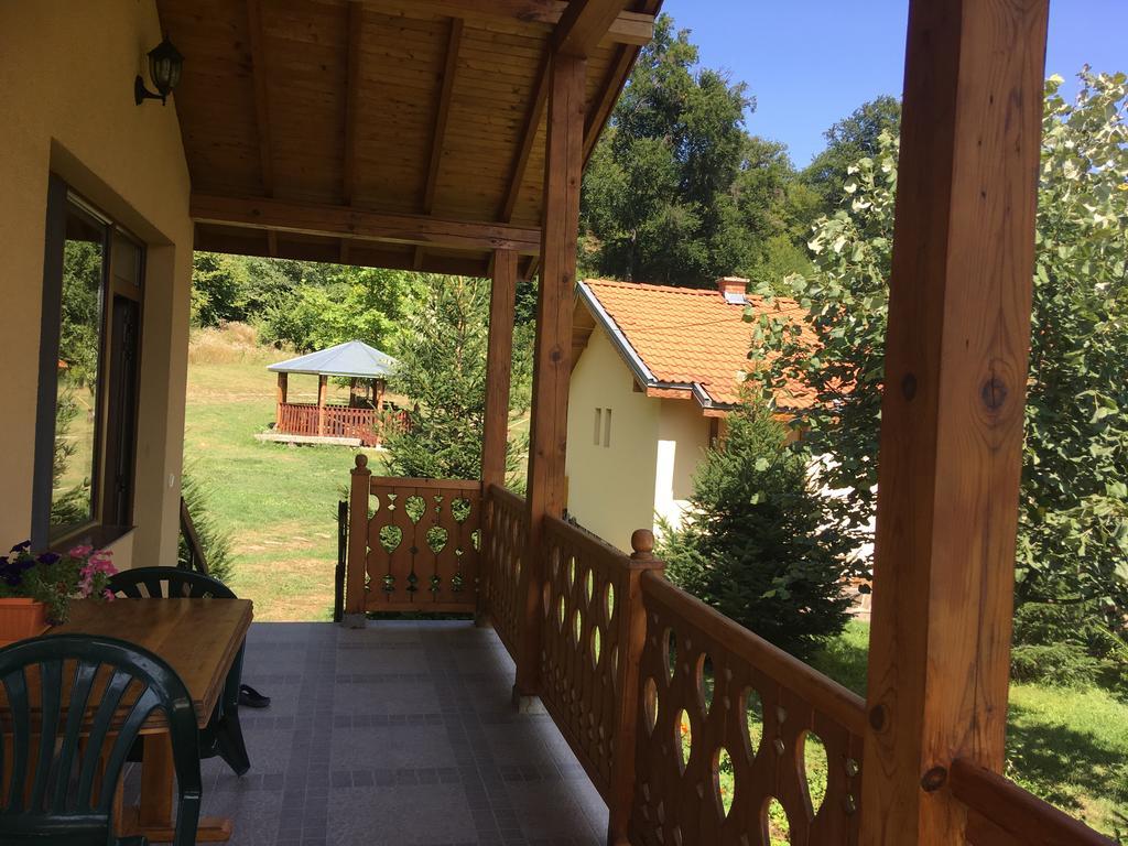 Бунгала Дара Kalofer Exteriér fotografie